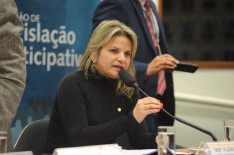 Política nacional do cuidado de pessoas vulneráveis é tema de audiência na Câmara