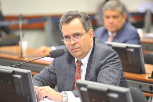 CCJ proíbe reeleição para mesas diretoras de assembleias legislativas, câmaras municipal e distrital