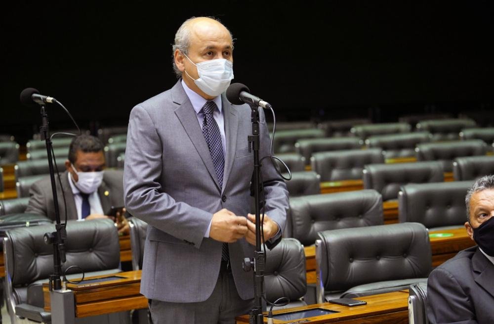 Comissão aprova pareceres de Gustavo Fruet a propostas que proporcionam melhoria na qualidade de vida