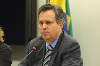 Félix Mendonça Júnior quer criar comissão para analisar projeto que trata de crime contra Estado de Direito