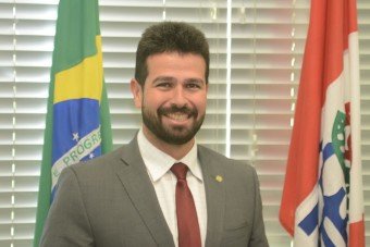 Perfil: Deputado Gil Cutrim (MA)