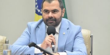 Avança na Câmara projeto de Idilvan que cria política de estímulo audiovisual nas escolas