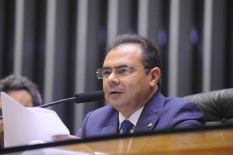 Projeto de Idilvan integra carta com prioridades para a educação entregue à Presidência da Câmara