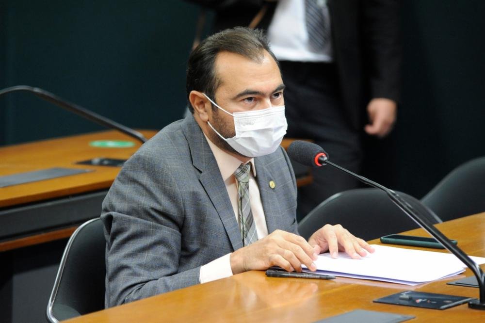 Educação aprova Programa Poupança Estudantil proposto por Idilvan Alencar