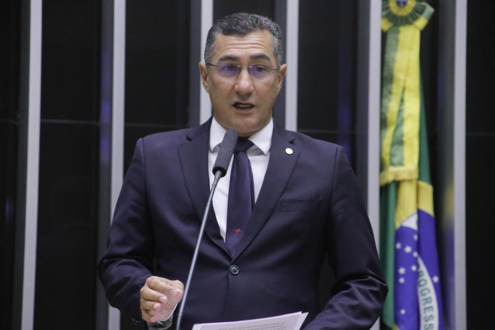 Contrário ao reajuste dos planos de saúde, Jesus Sergio apresenta projeto para barrar decisão da ANS