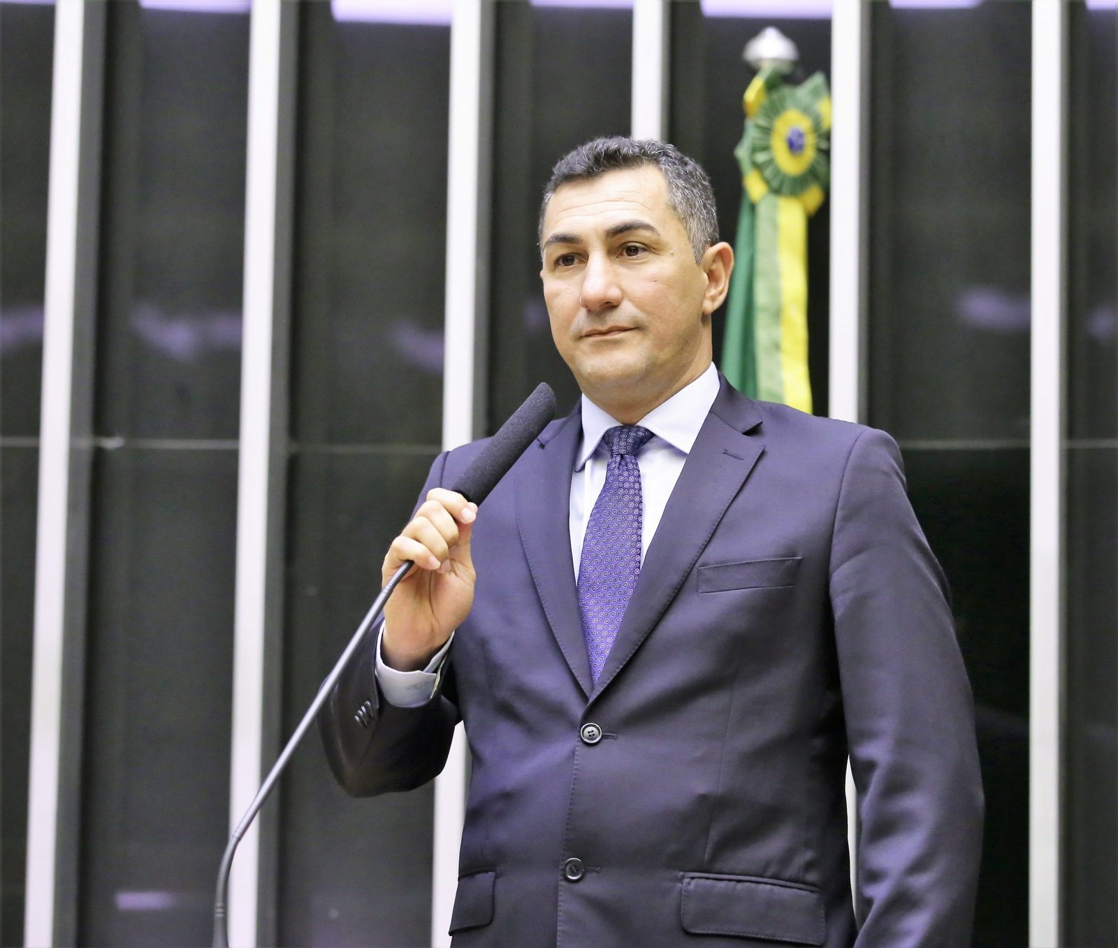 Projeto de Jesus Sérgio aumenta pena para receptador de carro roubado