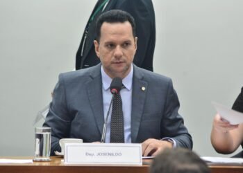 Aprovado parecer de Josenildo a projeto que proíbe cigarros eletrônicos no Brasil