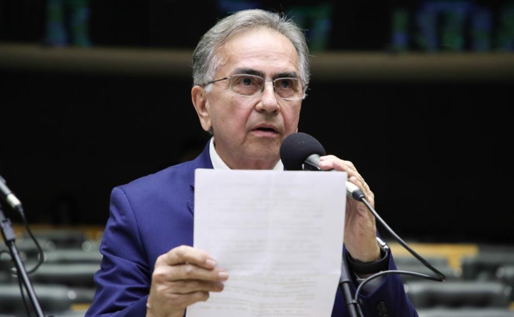 Leônidas debate com especialistas a “Descarbonização do Setor de Navegação”