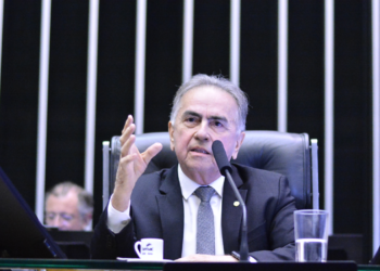 Leônidas Cristino: A atuação dos profissionais da administração é essencial para promover a eficiência da economia