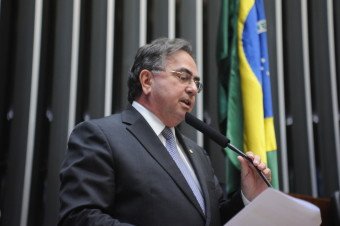 Leônidas Cristino comemora chegada das águas do São Francisco a Paraíba