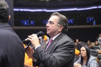 Leônidas Cristino acusa governo de descaso com seca que assola o Nordeste
