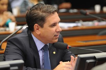 Aprovado projeto que garante meia-entrada a professores