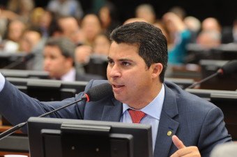 Câmara aprova dispensa de airbag e encosto para carros antigos modificados