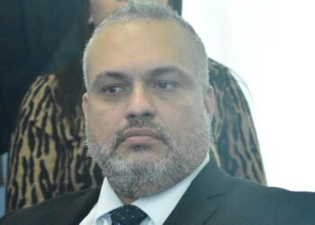 Projeto de Marcos Tavares determina multa de até 2 mil por maus tratos a animais