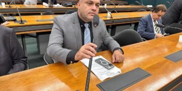 Marcos Tavares propõe criar programa Comunidade Viva para apoiar população vulnerável em áreas urbanas