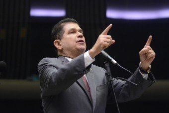 Mauro Benevides Filho afirma que alta do dólar contribuiu para o encarecimento de produtos no Brasil