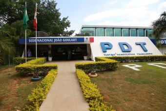 PDT protocola Nota-Crime contra Bolsonaro por Peculato e Prevaricação