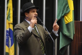 Aprovado projeto que torna obrigatório estepe com mesma dimensão dos outros pneus do carro