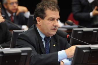 Projeto busca reduzir prejuízo de empresas estaduais de energia elétrica