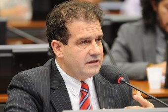 Pompeo de Mattos propõe segundo turno em cidades com mais de 50 mil eleitores