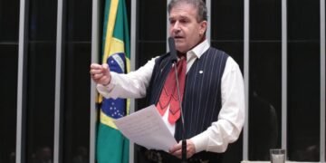 Projeto de Pompeo prevê troca de multa de trânsito por prestação de serviço social