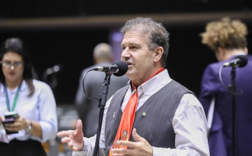 Viação e Transporte aprova nome de Oniro Camilo para viaduto em BR de Eldorado do Sul, no RS