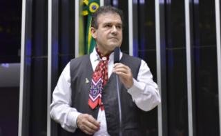 Câmara analisa projeto de Pompeo de Mattos para prorrogar contrato do produtor de leite com instituição financeira