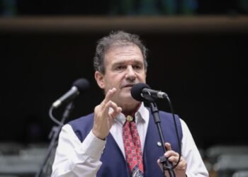 Projeto de Pompeo de Mattos institui o programa “Vacina em Casa”