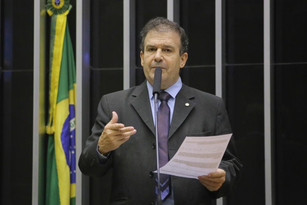 Comissão aprova parecer de Pompeo de Mattos a projeto que garante direitos previstos na Lei de Inclusão a pessoas com autismo