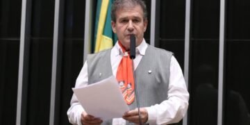 Aprovados projetos de Pompeo de Mattos que promovem políticas para o envelhecimento saudável