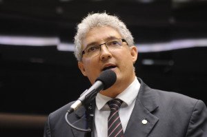 Proposta obriga organizações civis a declararem recursos recebidos