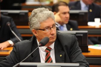 Comissão aprova regras para fiscalização de uso de áreas em praias