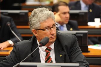 comissão aprova mudanças na punicão de agentes públicos de segurança por crime de tortura