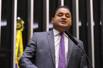 Para líder do PDT, crise exige serenidade dos deputados e votação de reformas