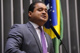 Proposta contempla jovens recém-formados com crédito para empreendedorismo