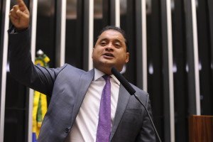 Weverton Rocha propõe legislação penal mais dura