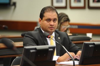 Câmara isenta bolsistas do Prouni de taxa de inscrição em concurso público