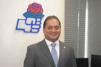 Artigo: “É preciso ouvir o povo antes de votar as reformas”