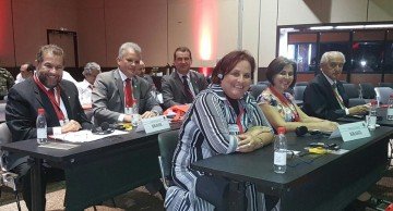 PDT debate sobre o avanço de políticas conservadoras e a união dos povos no 25º Congresso da Internacional Socialista