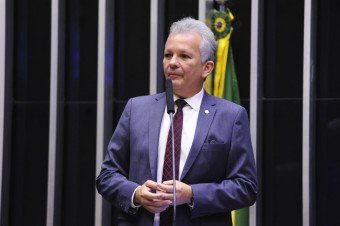 Aprovado PL de André Figueiredo com normas de segurança para estabelecimentos financeiros