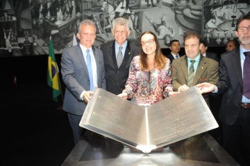 Nome de Brizola é inscrito no livro dos Heróis da Pátria