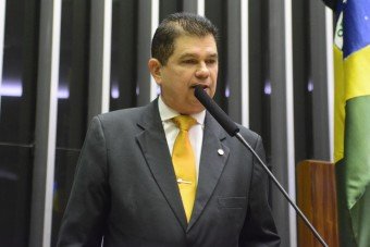 Mauro Benevides Filho elogia decisão do STF de suspender leis de controle de gastos