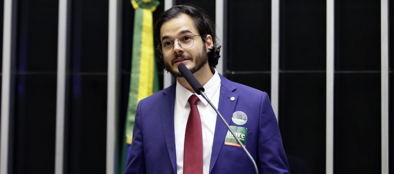 Túlio Gadêlha critica ministro e desafia presidente Bolsonaro
