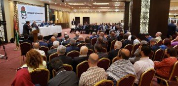 André Figueiredo discute soluções para paz no Oriente Médio em reunião da Internacional Socialista