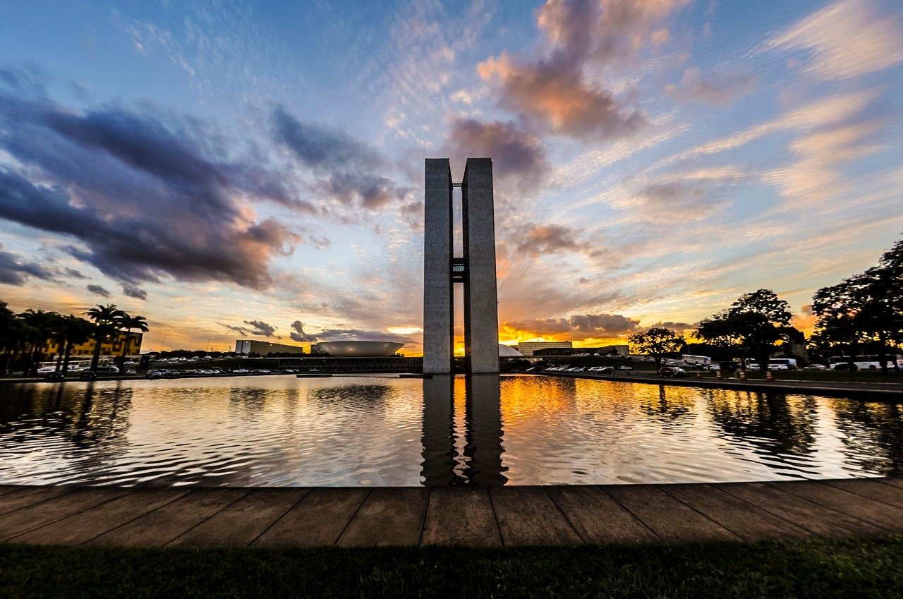 Oposição divulga nota de repúdio ao conteúdo do vídeo de reunião ministerial