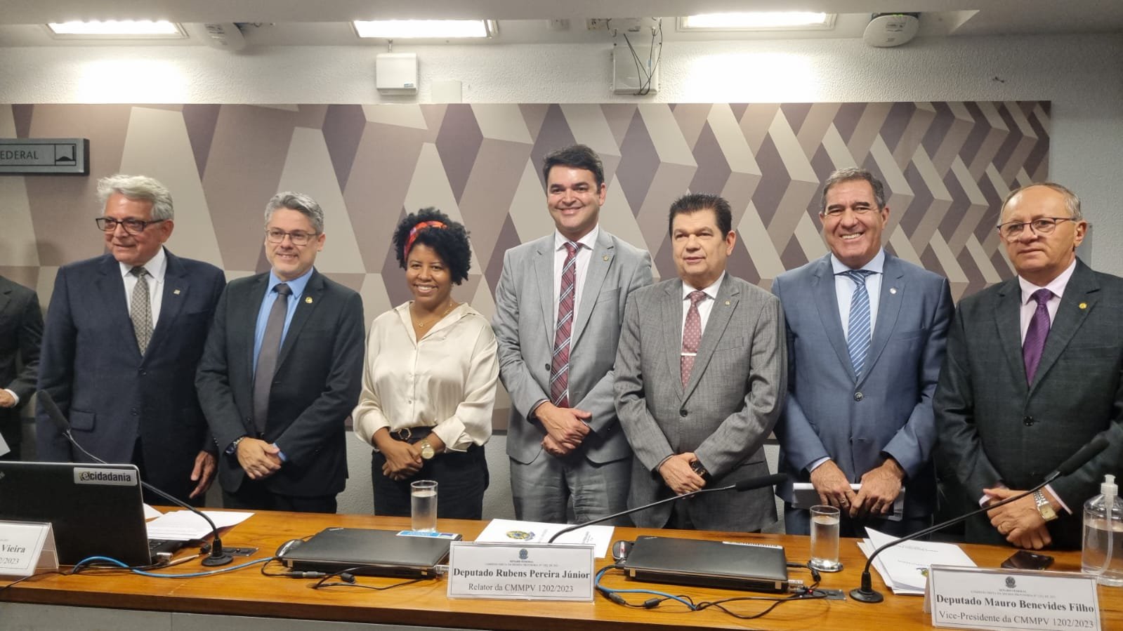 Mauro Benevides Filho assume vice-presidência da comissão da MP que trata do fim de incentivos para o setor de eventos compensações fiscais