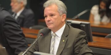 Comissão de Comunicação aprova projeto de André Figueiredo que impede bloqueio de recursos para o fundo de telecomunicações