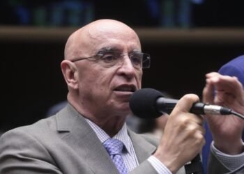 Câmara aprova projeto do Dr. Mário Heringer que criminaliza sequestro interparental em guarda compartilhada