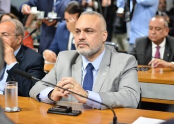 Aprovado projeto de Marcos Tavares que cria política de diagnóstico precoce do TEA