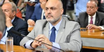 Aprovado projeto de Marcos Tavares que cria política de diagnóstico precoce do TEA